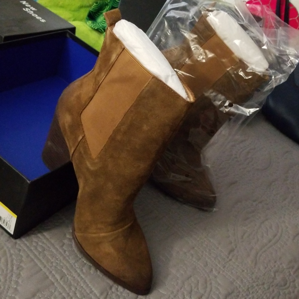 Joe's sued brown boots